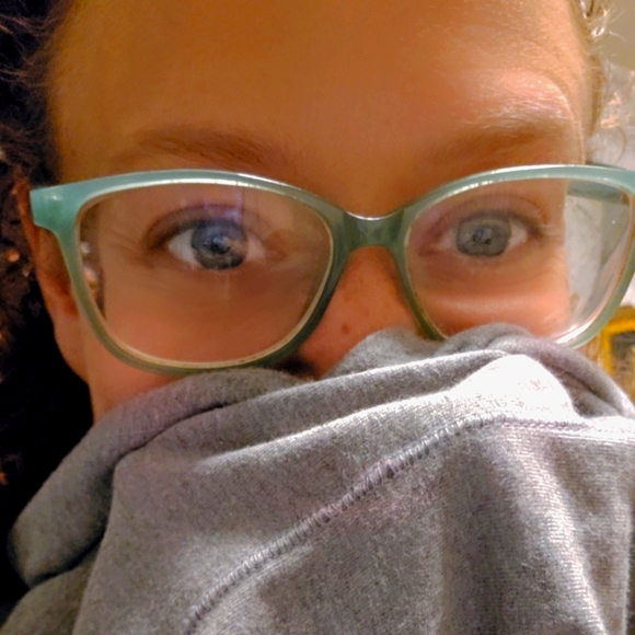 Meet your Posher, Candace - Picture 1 of 1